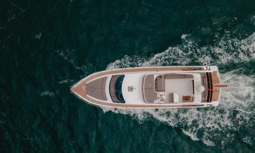 Blue-Yacht-2-1