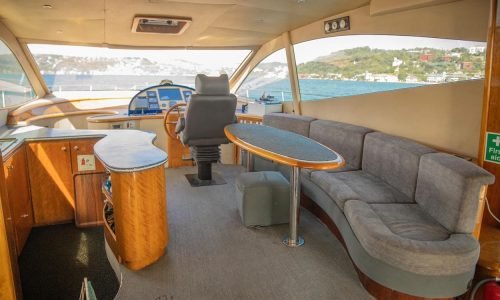 Blue-Yacht-2-5